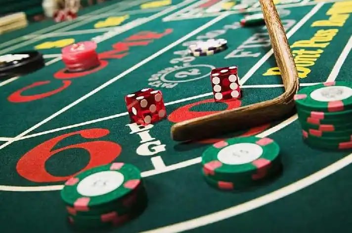 77bet apk স্লটস গেমের ইন্টারফেস মোবাইলে দেখানো হচ্ছে